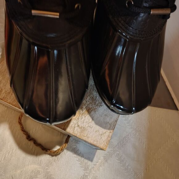 Womenn's MK Black Lace-Up Boots - Picture 3 of 3